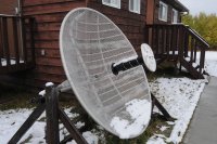 The 2m dish and antenna. This is a transit instrument and can only be moved in declination.